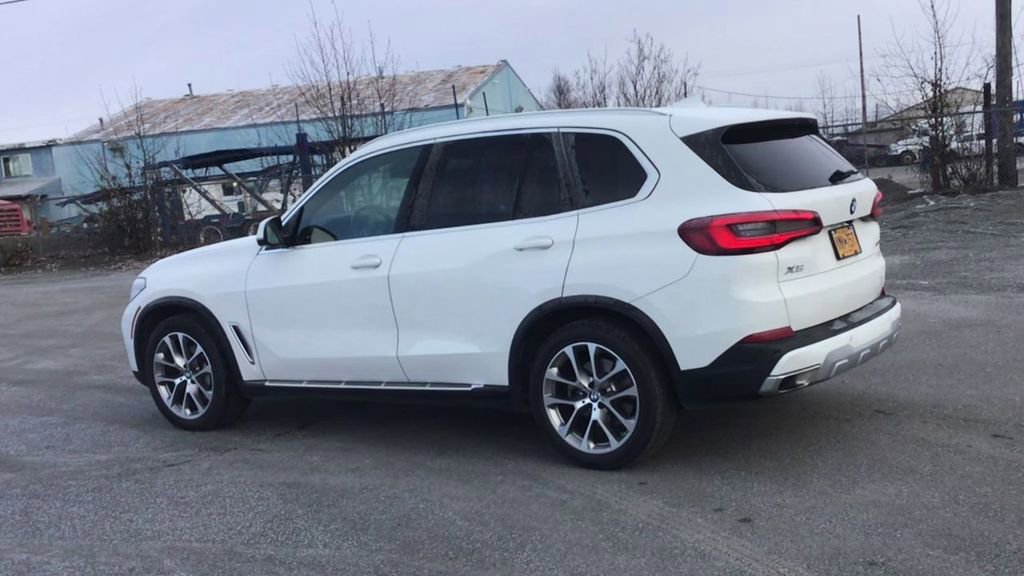 Used 2023 BMW X5 xDrive40i w/ Premium Package image 6