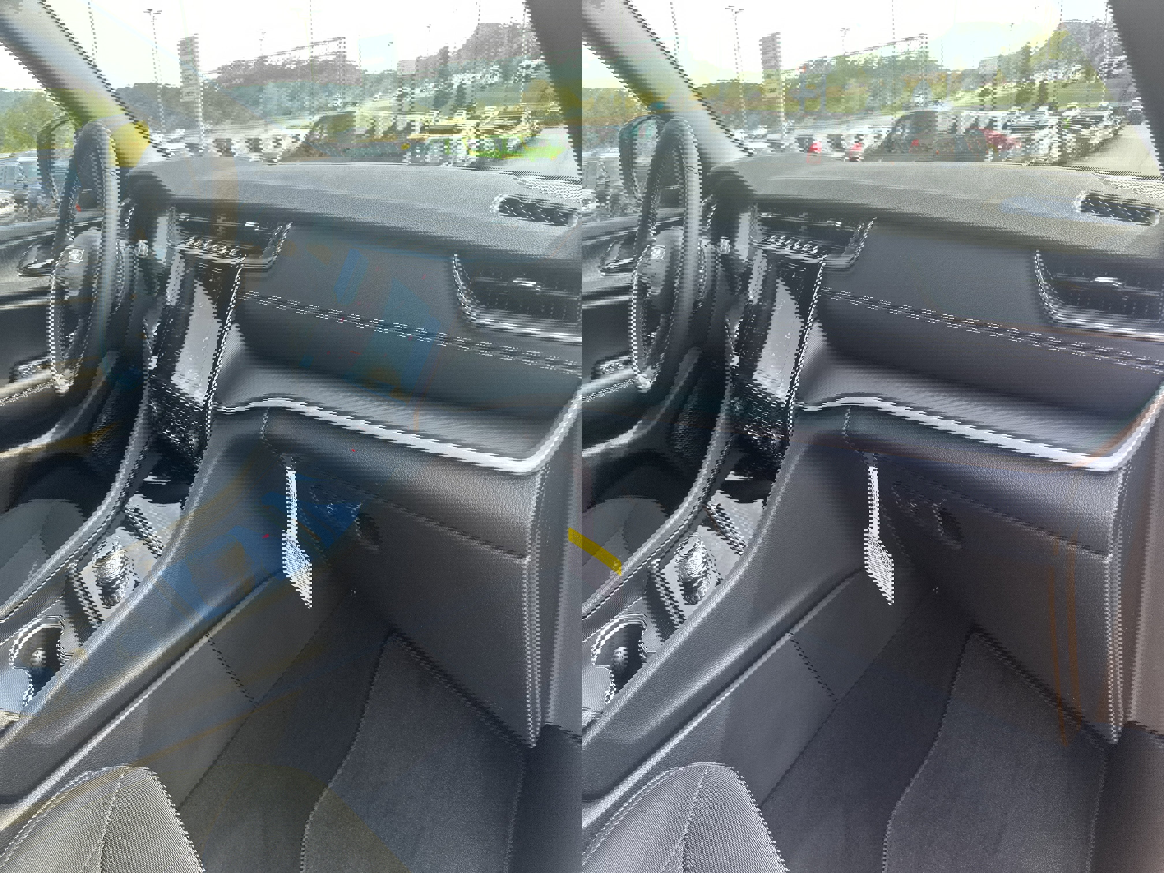 New 2025 Jeep Grand Cherokee Laredo X w/ Luxury Tech Group I image 28