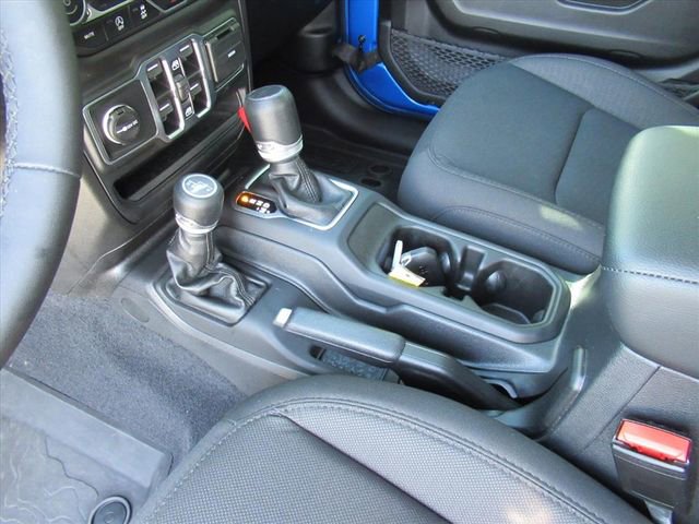 Used 2023 Jeep Gladiator Willys image 19