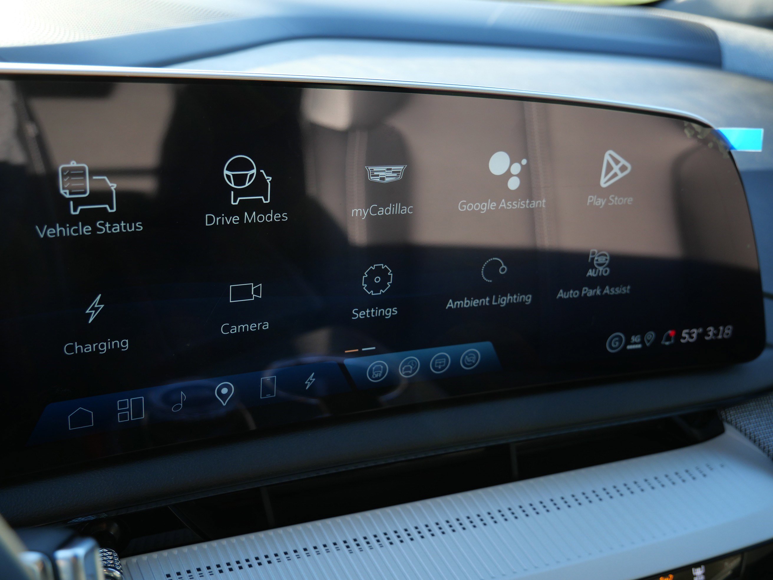 New 2026 Cadillac Optiq Sport 1 w/ LPO, Floor Liner Package image 19