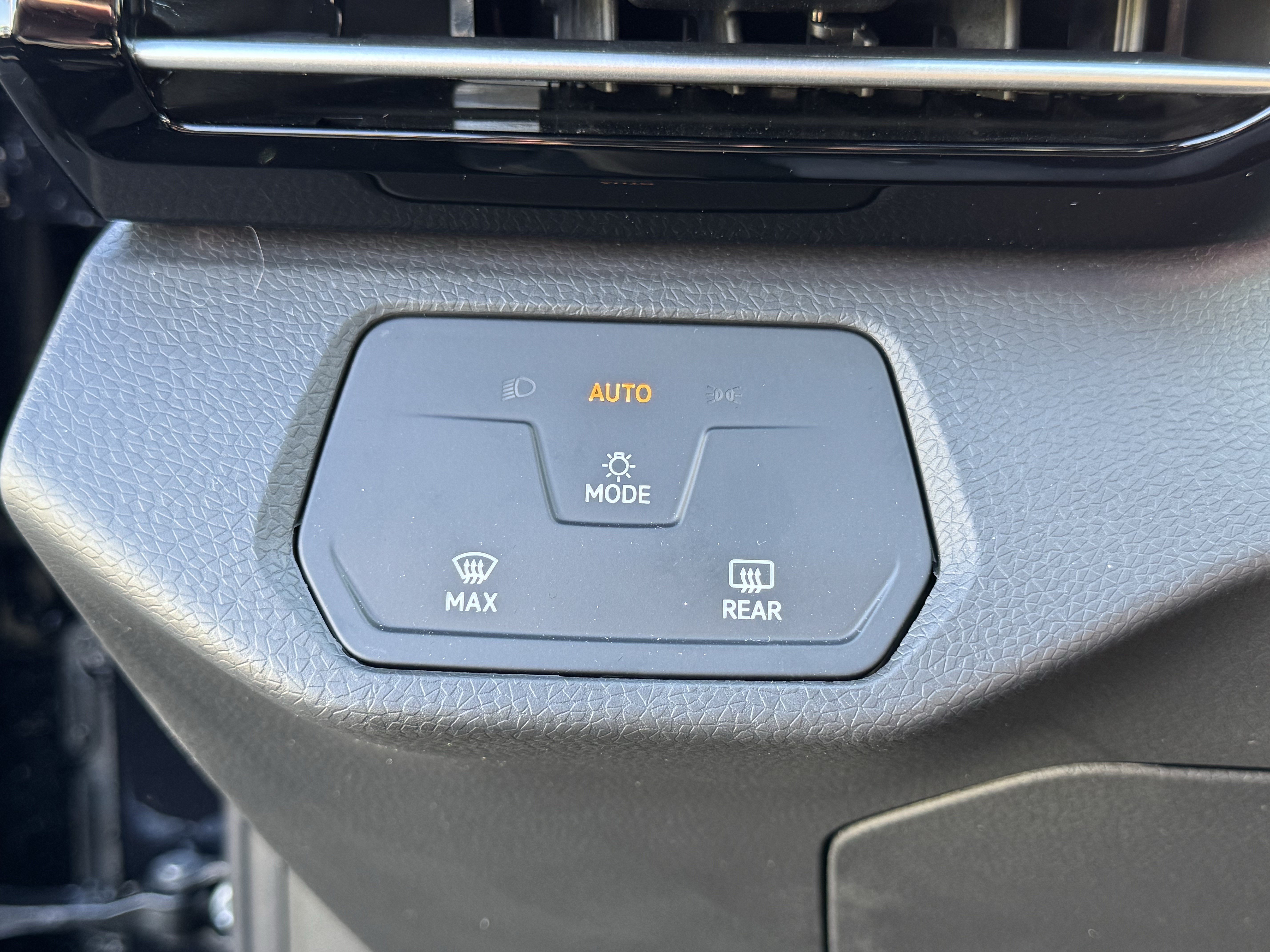 New 2026 Volkswagen ID.4 Pro RWD image 26