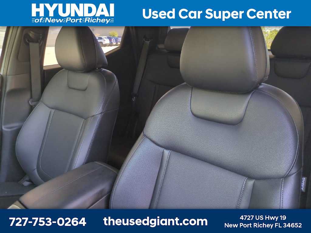 Used 2025 Hyundai Santa Cruz SEL FWD image 7