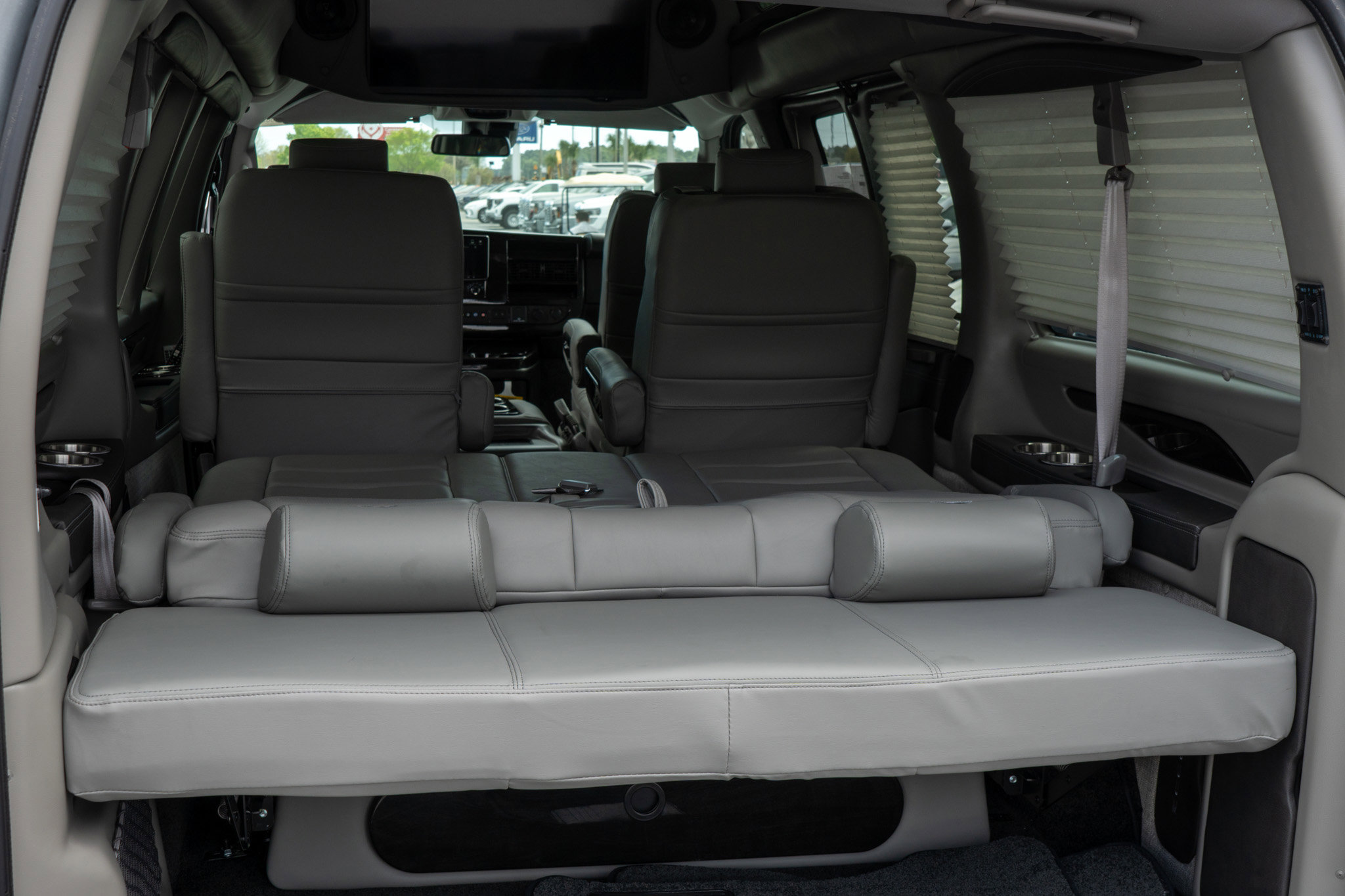 New 2026 GMC Savana 2500 w/ Driver Convenience Package image 20