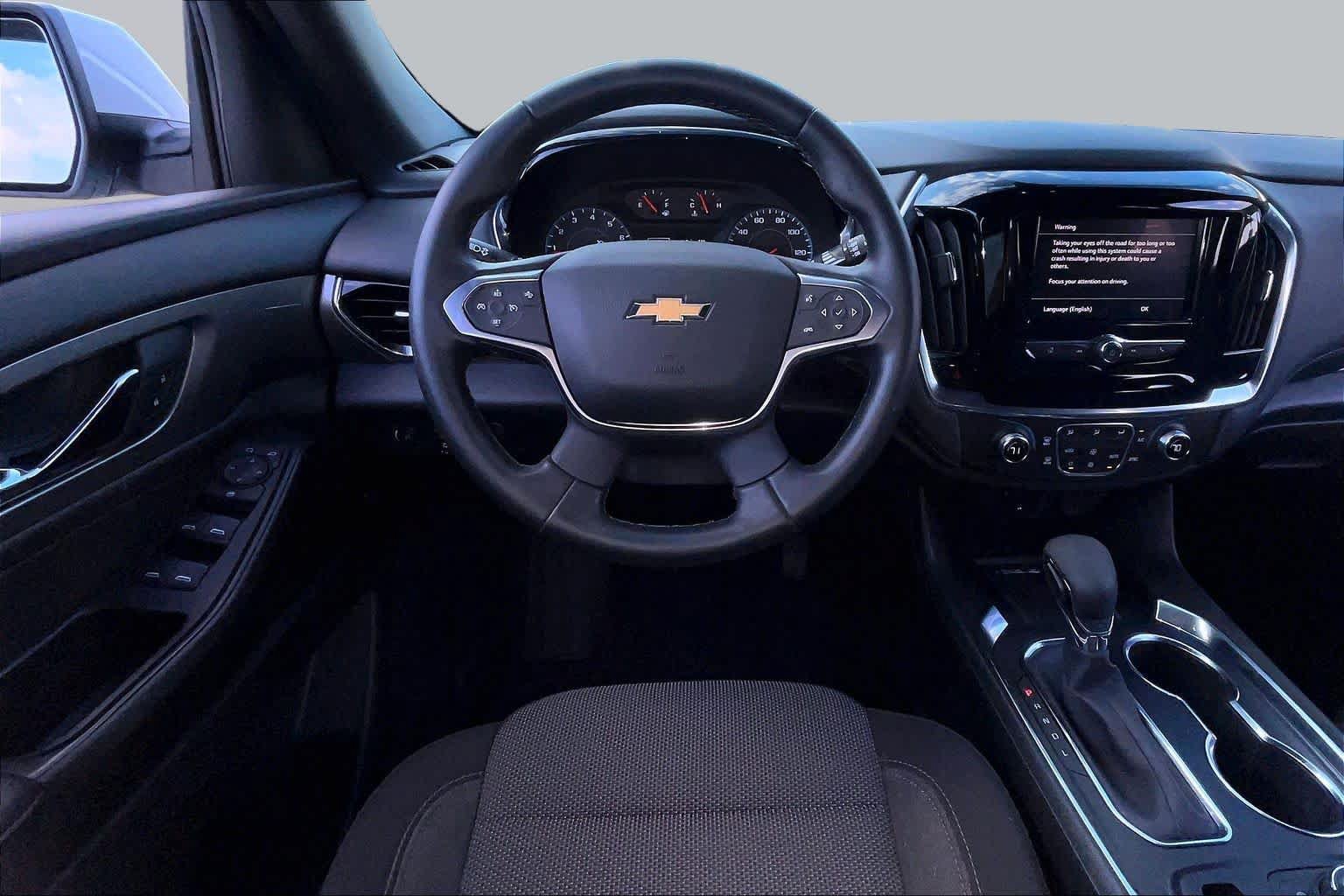 Used 2023 Chevrolet Traverse LT FWD image 5