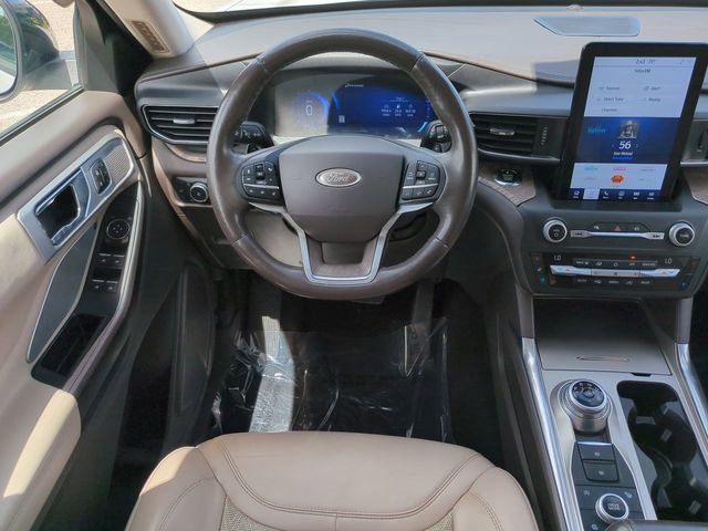 Used 2020 Ford Explorer Platinum image 16
