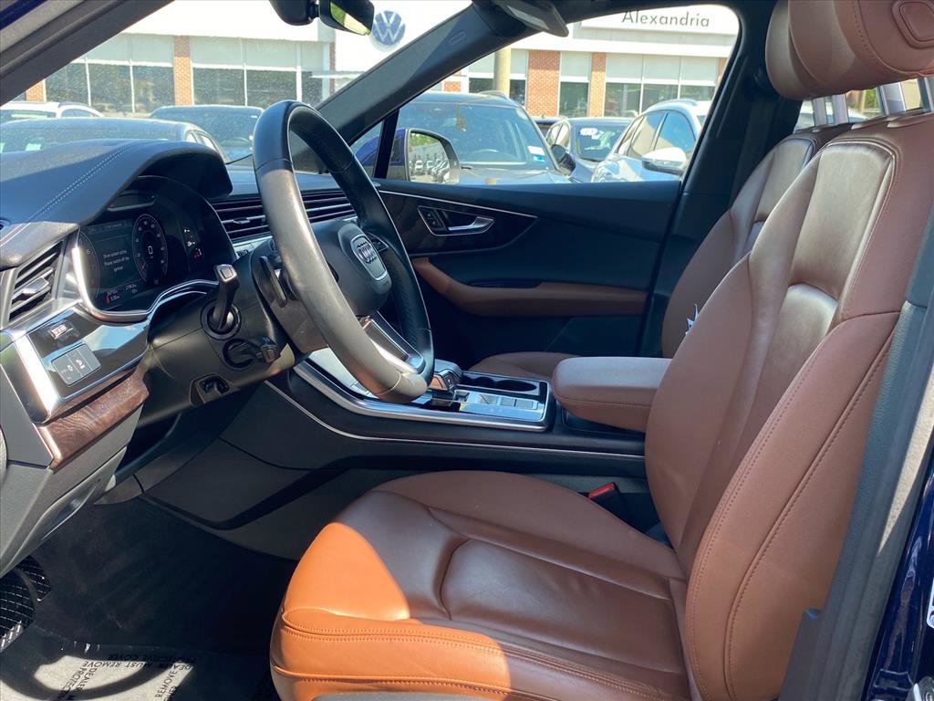 Used 2023 Audi Q7 2.0T Premium w/ Convenience Package AWD/4WD image 12