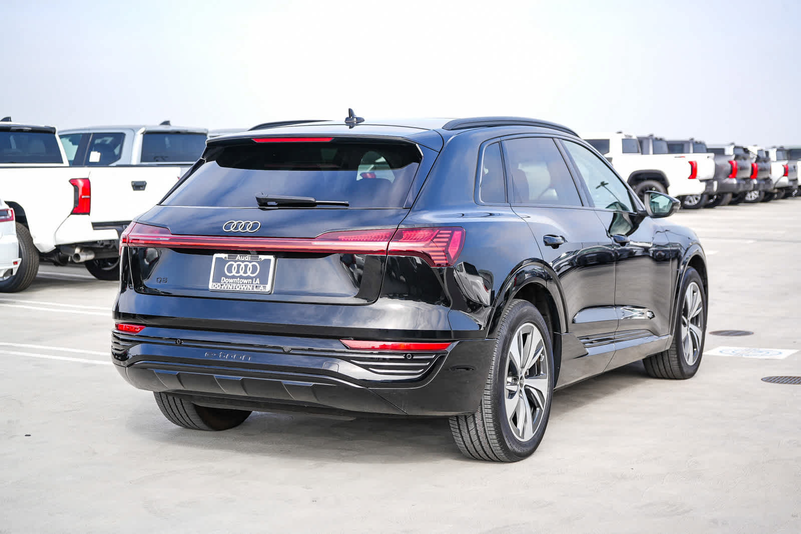 Used 2024 Audi Q8 e-tron Premium AWD/4WD image 7
