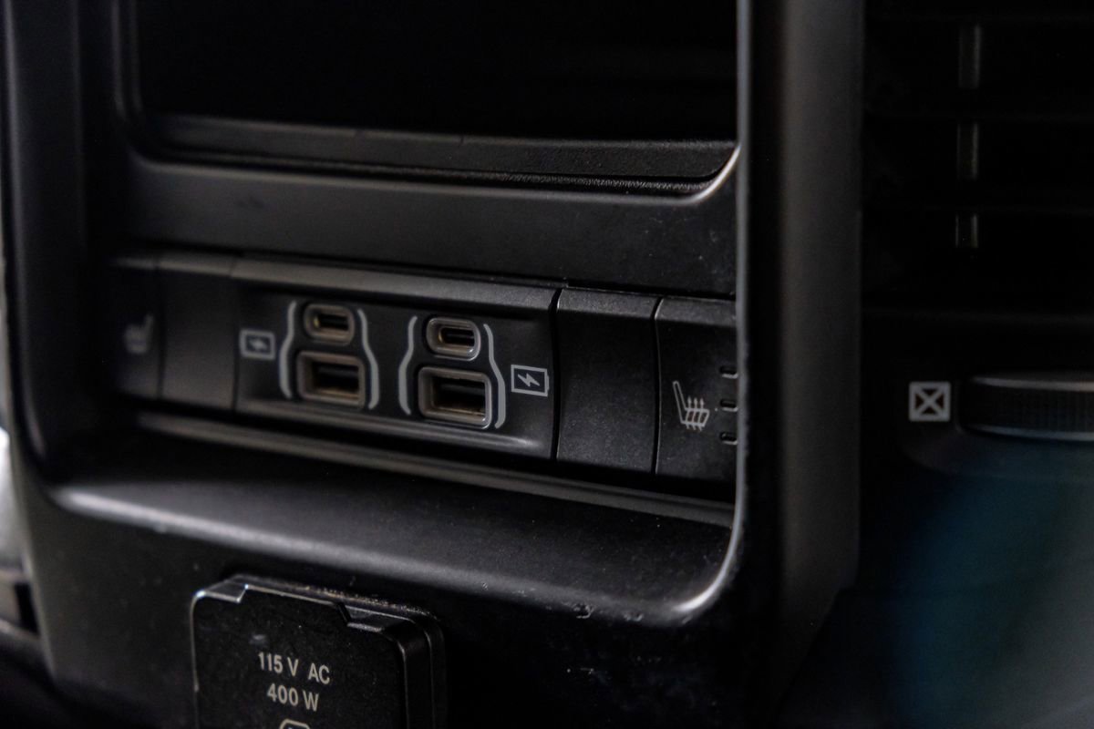 Used 2022 RAM 2500 Limited w/ Night Edition AWD/4WD image 32