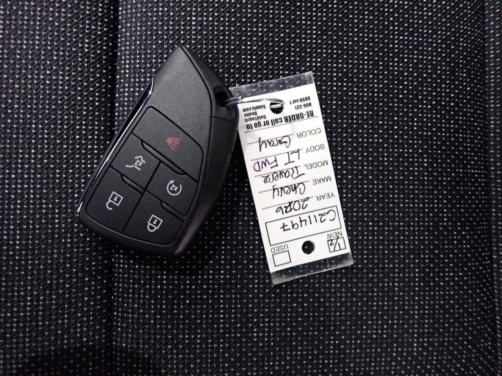 New 2026 Chevrolet Traverse LT w/ Midnight/Sport Edition image 35