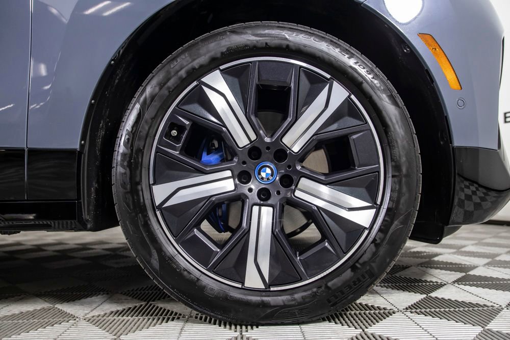 Used 2023 BMW iX xDrive50 w/ Sport Package image 49
