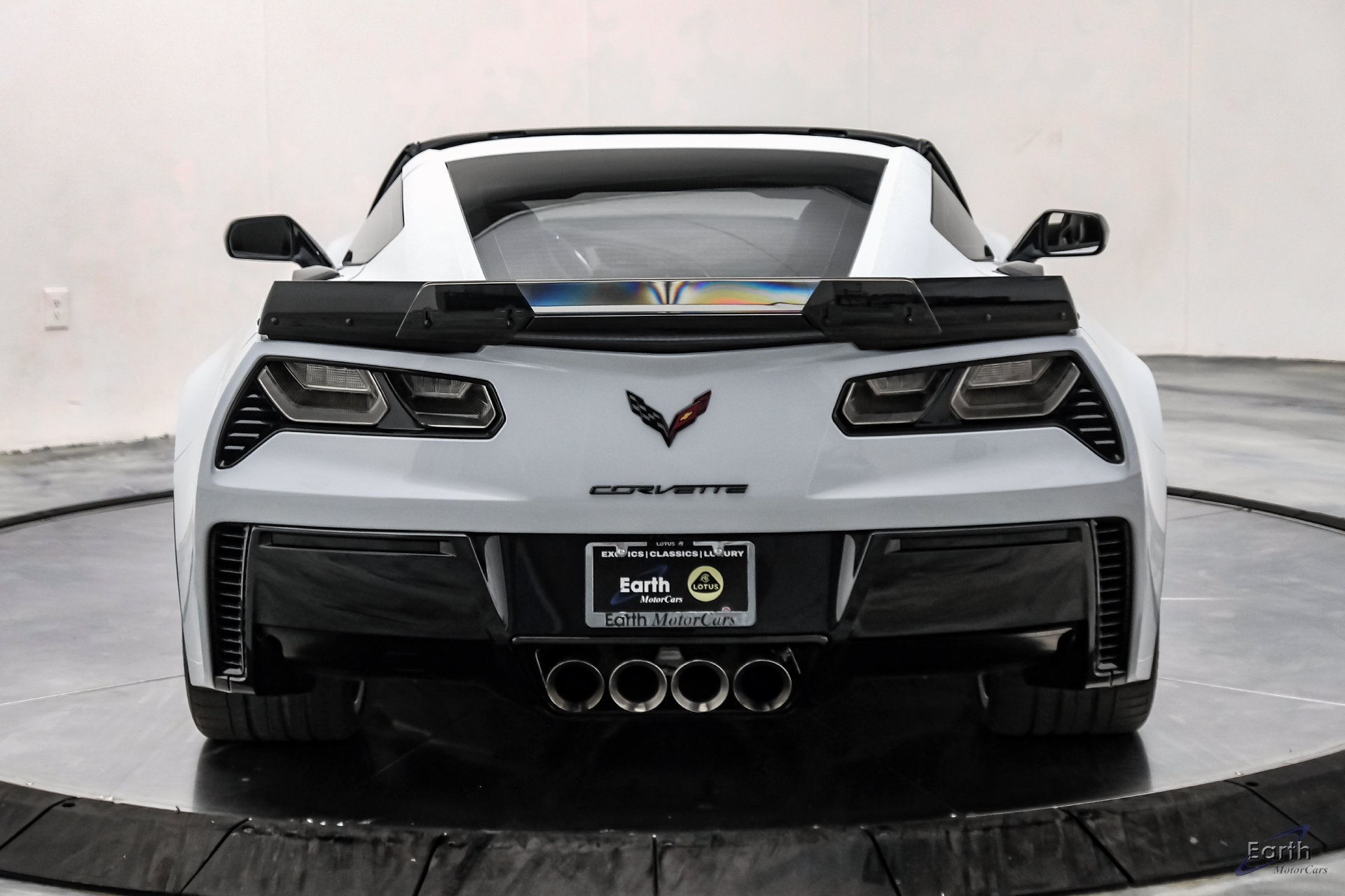 Used 2019 Chevrolet Corvette Z06 RWD image 16