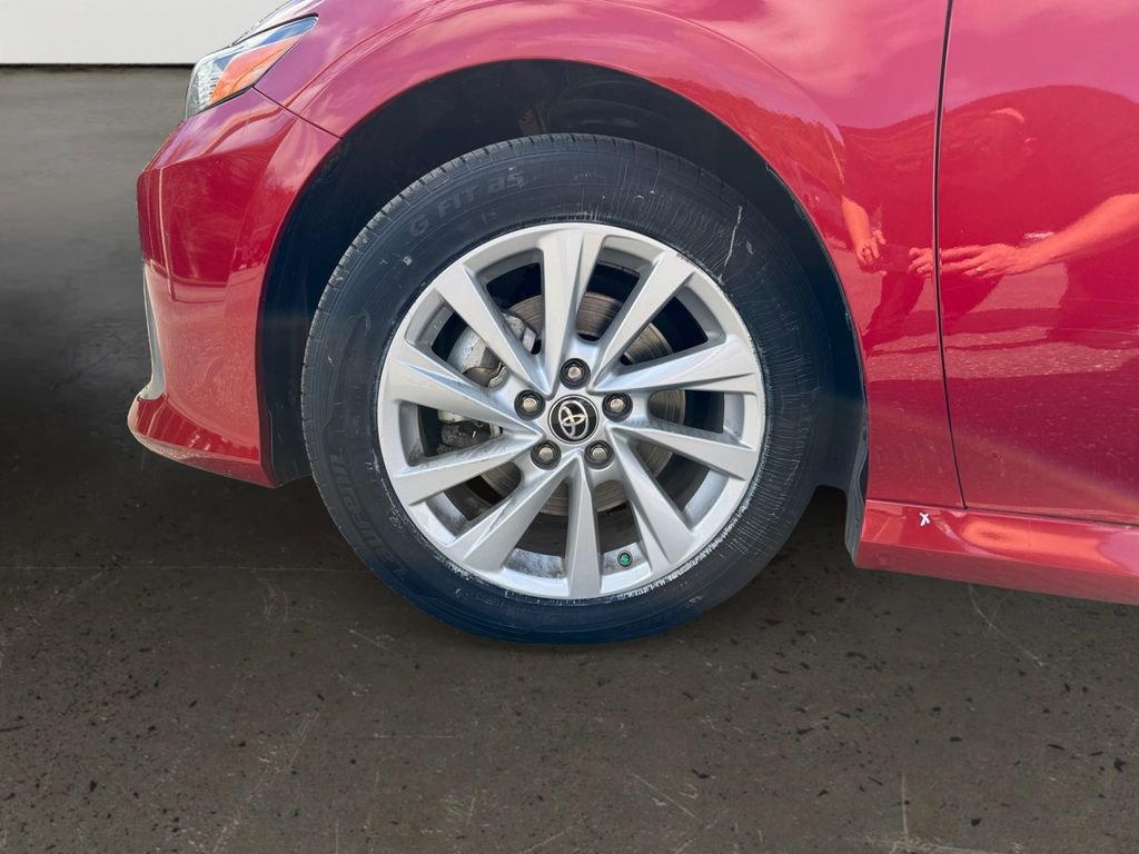 Used 2024 Toyota Camry LE image 10