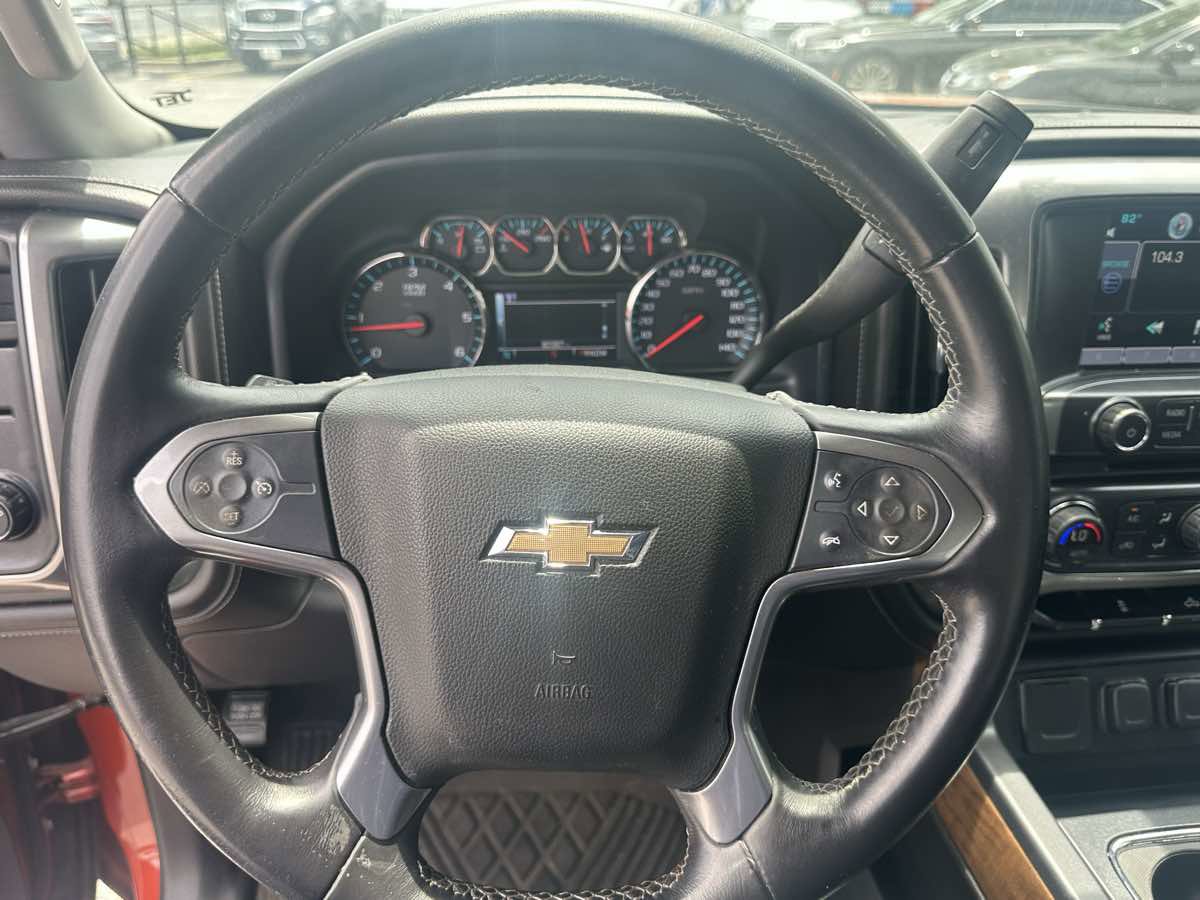 Used 2015 Chevrolet Silverado 1500 LTZ RWD image 17