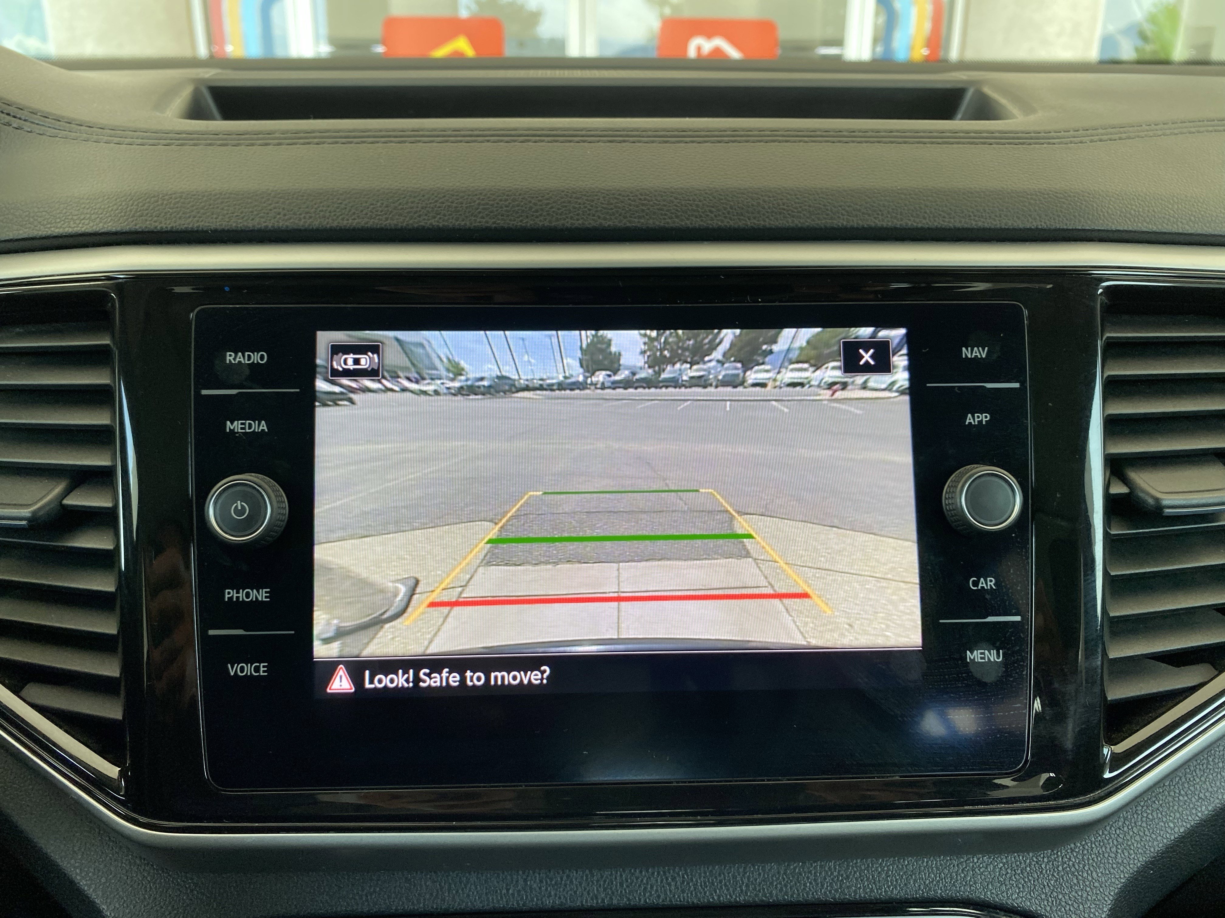 Used 2021 Volkswagen Atlas SEL Premium AWD/4WD image 4