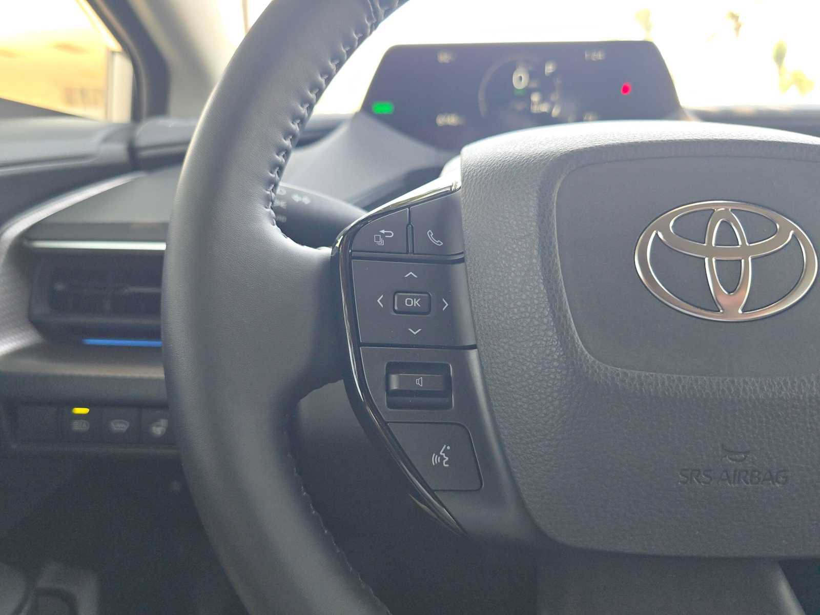 Certified 2026 Toyota Prius XLE FWD image 31