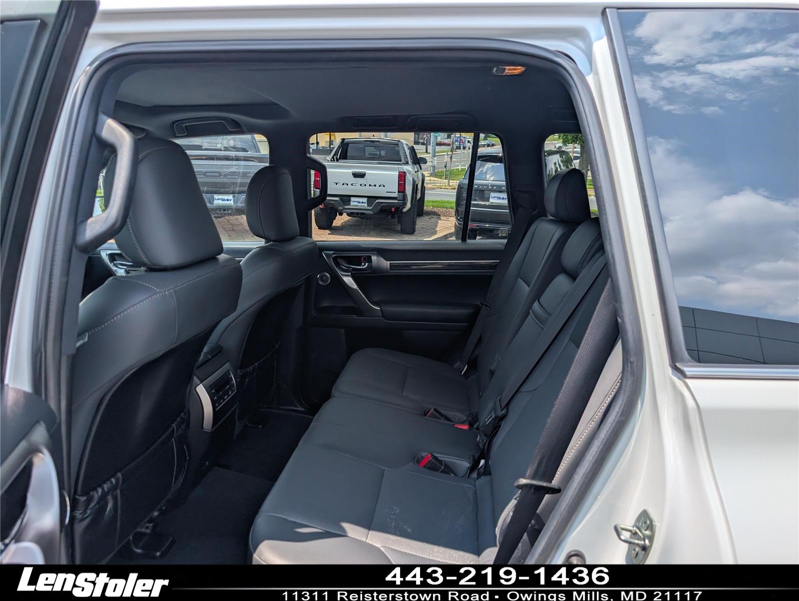 Used 2022 Lexus GX 460 Premium w/ Premium Plus Package AWD/4WD image 15