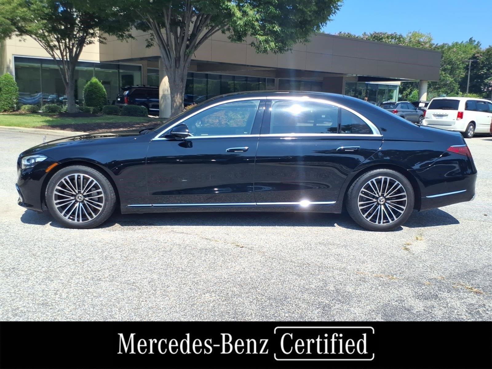 Used 2024 Mercedes-Benz S 580 4MATIC Sedan image 3