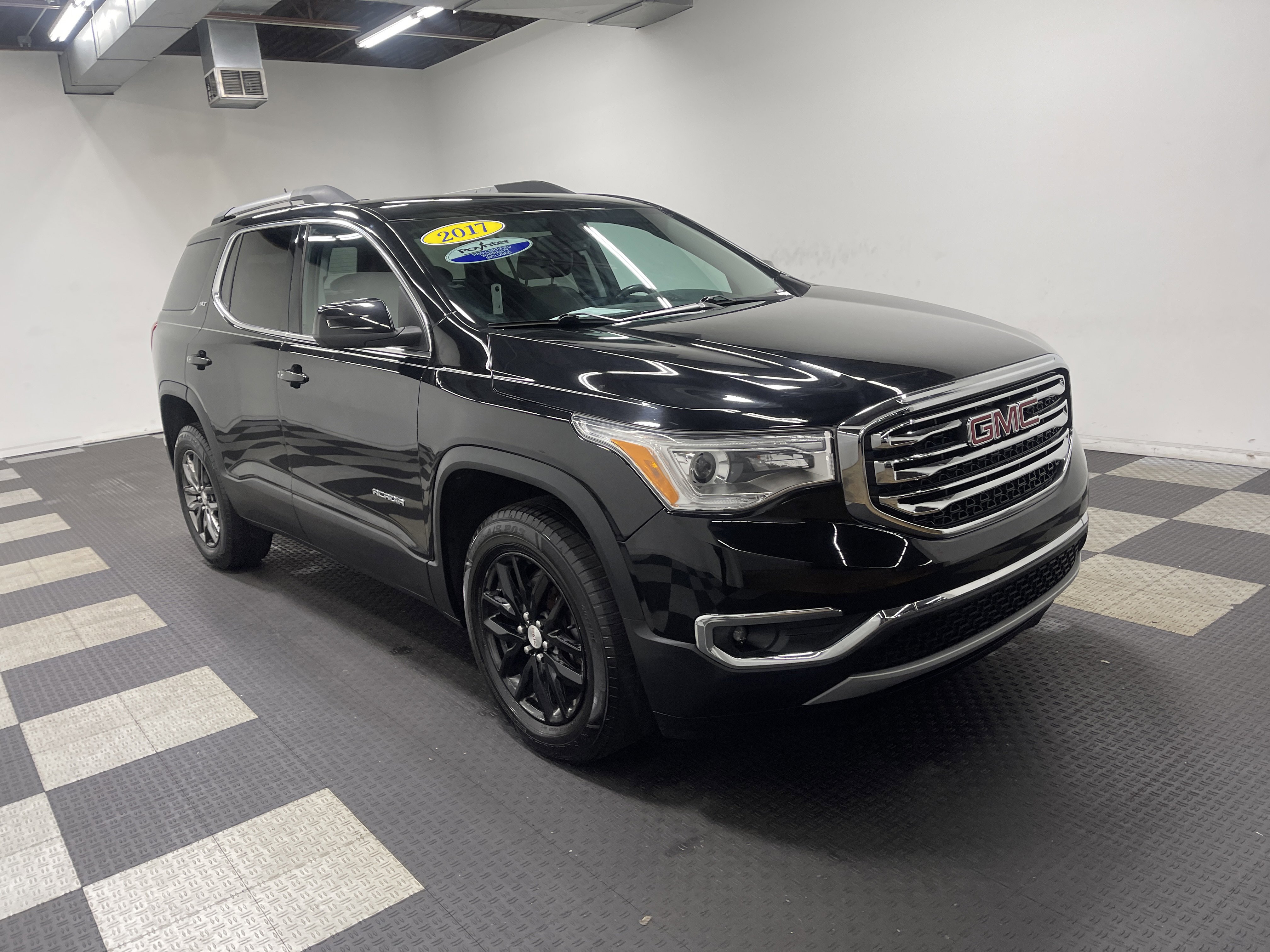 Used 2017 GMC Acadia SLT image 6