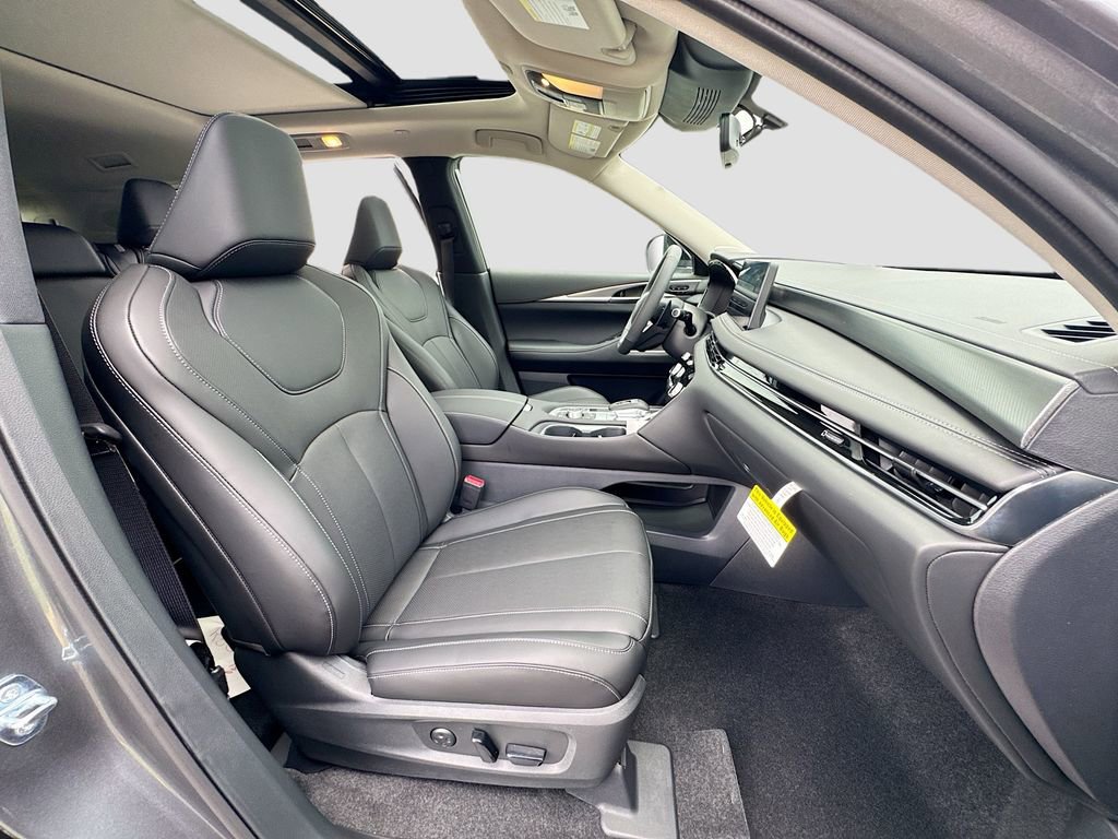 Certified 2026 INFINITI QX60 Luxe w/ Cargo Package image 32