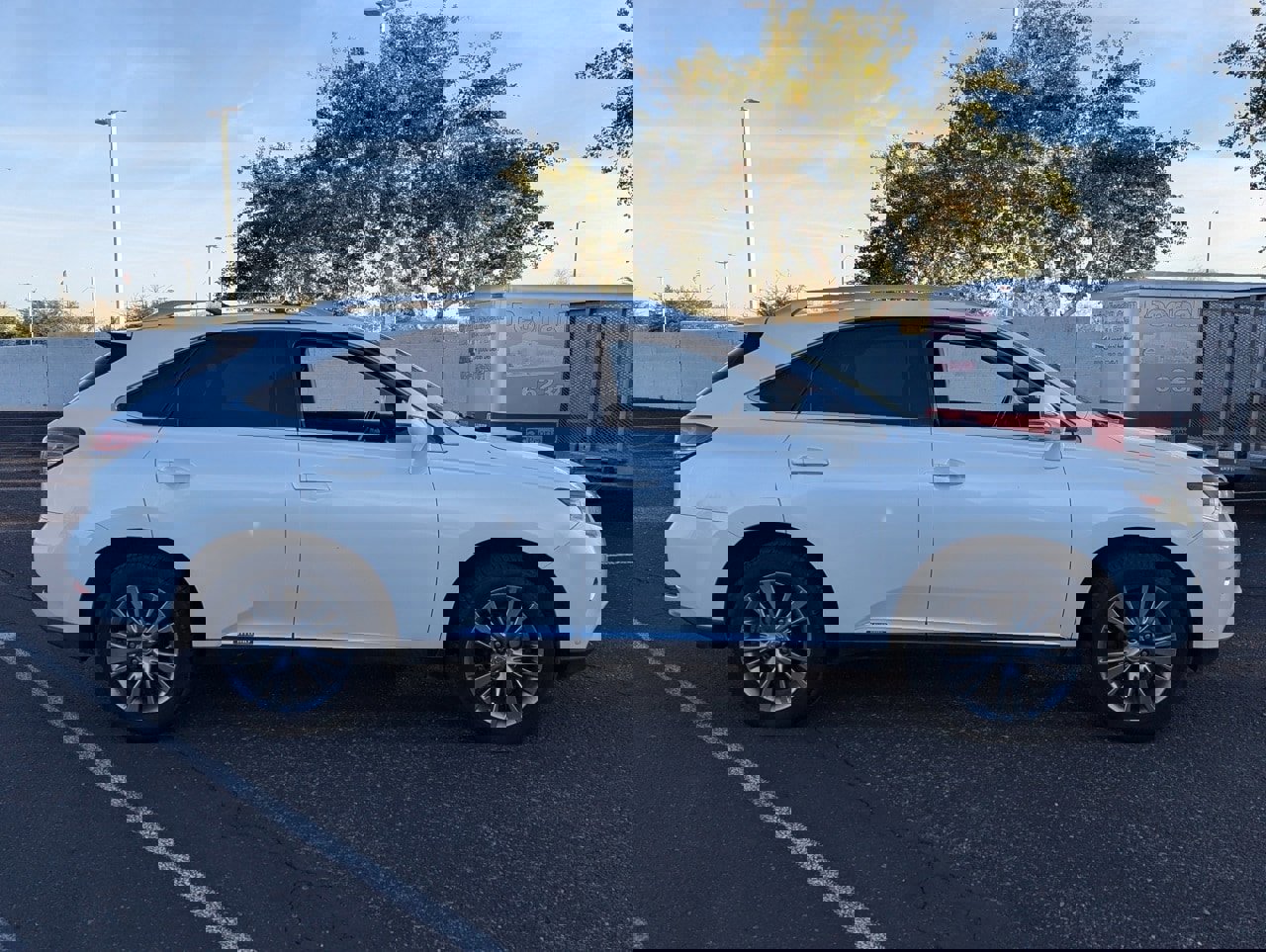 Used 2013 Lexus RX 450h AWD image 7