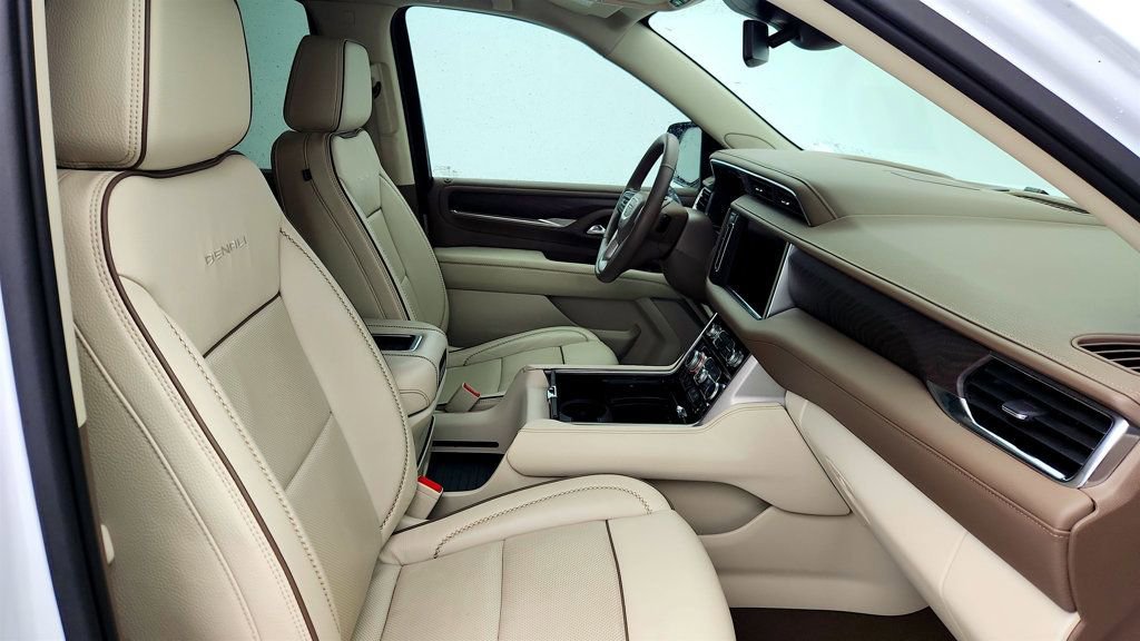 Used 2023 GMC Yukon Denali image 24