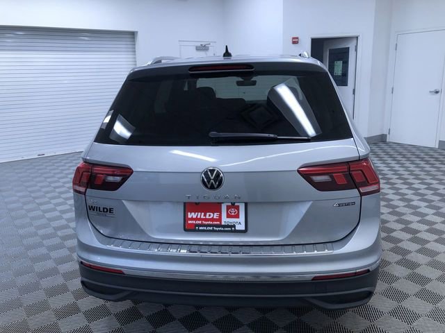 Used 2022 Volkswagen Tiguan SE image 13