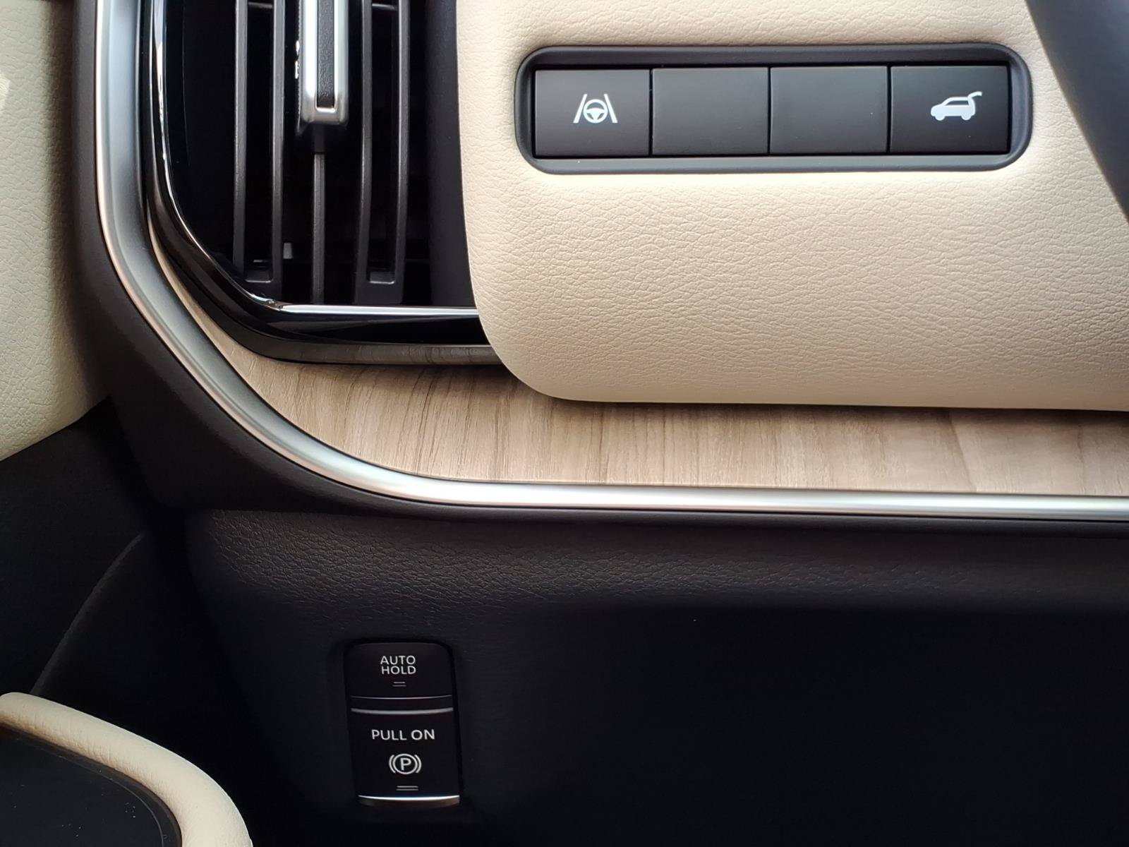 New 2026 Nissan Armada Platinum AWD/4WD image 23