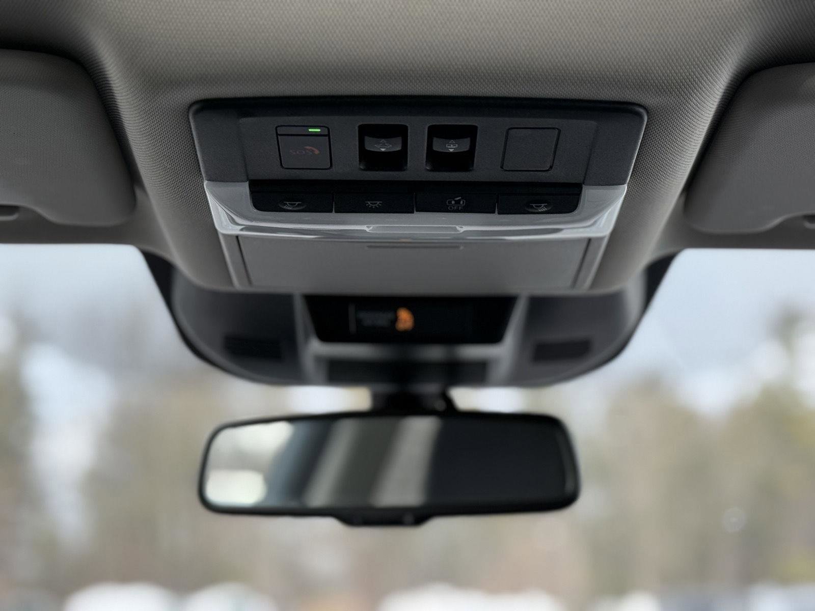 Used 2023 Nissan Rogue SL image 21