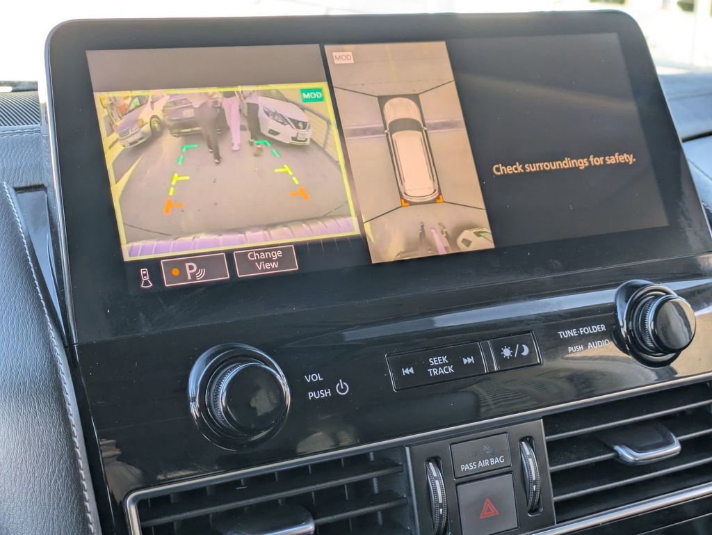 Used 2024 INFINITI QX80 Luxe image 16