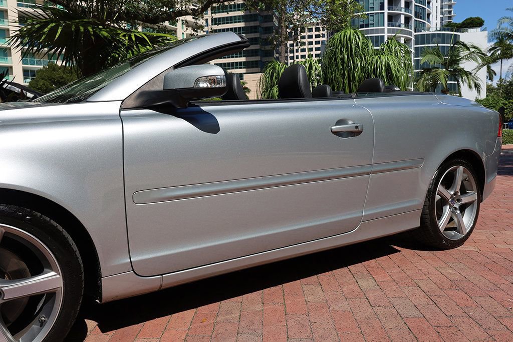 Used 2012 Volvo C70 T5 w/ Dynamic Trim Pkg image 23