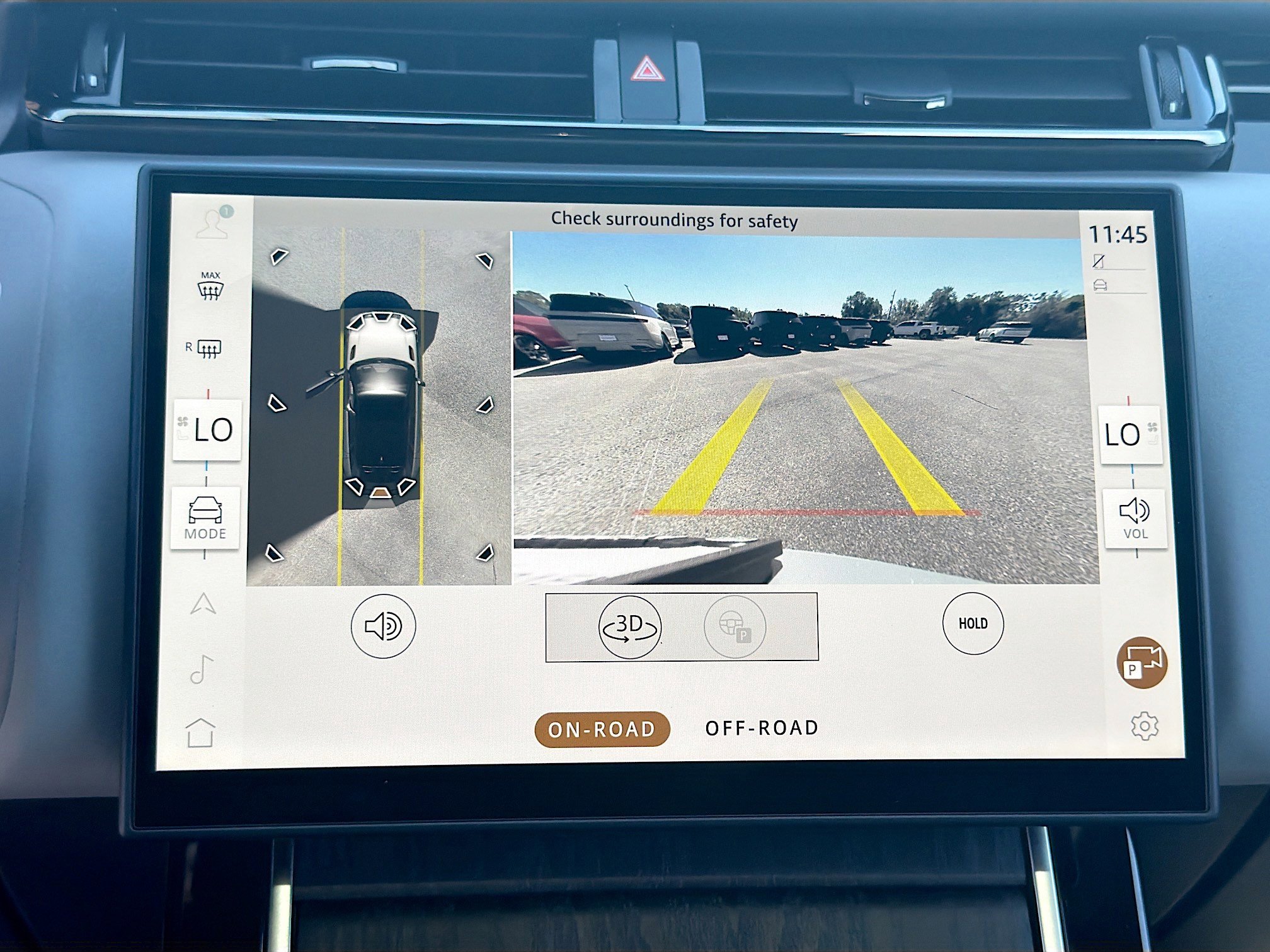 New 2026 Land Rover Range Rover Velar Dynamic SE image 33