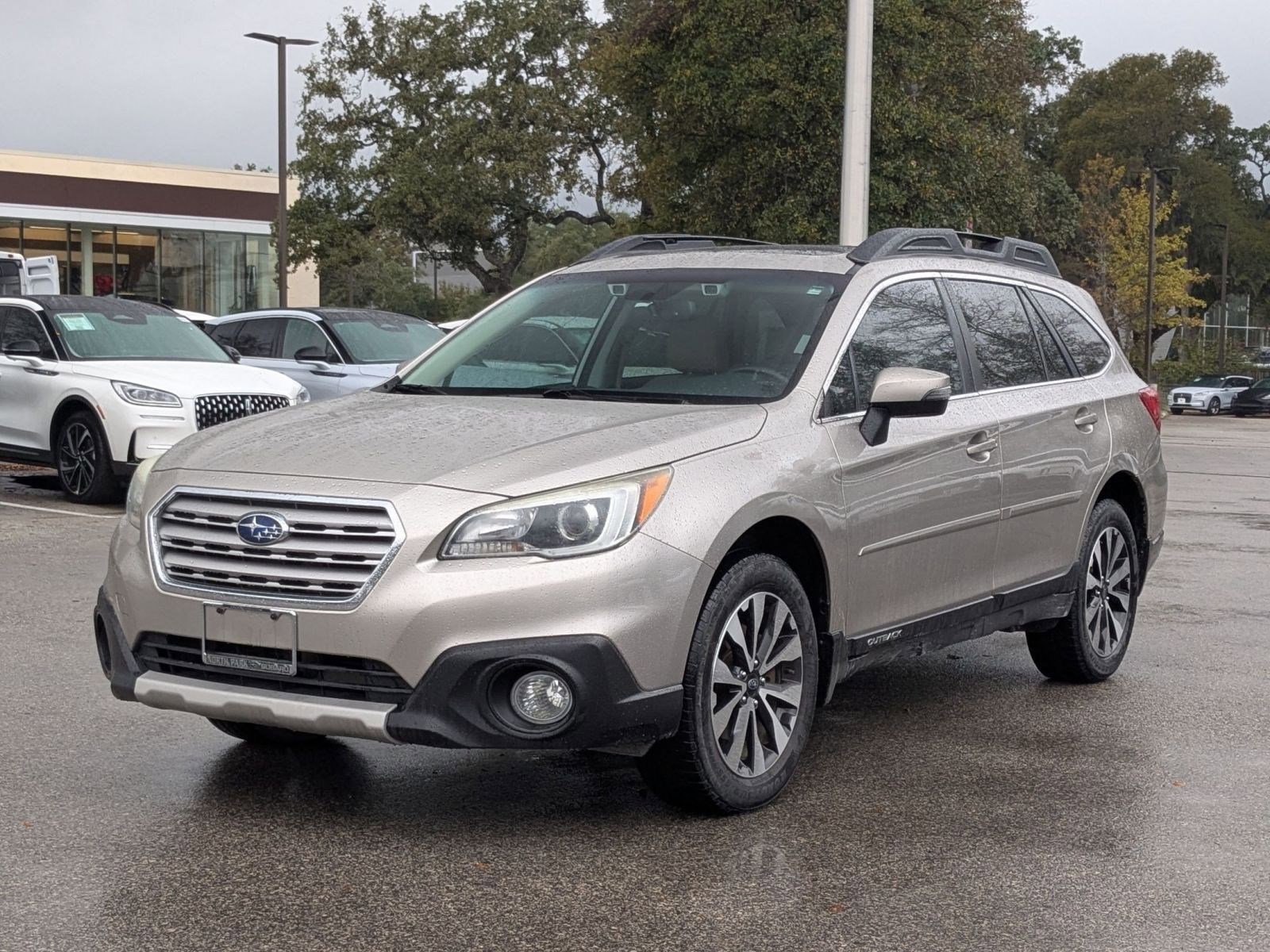 Used 2016 Subaru Outback 3.6R Limited image 7