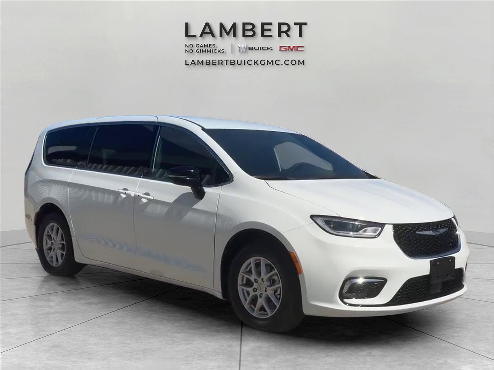 Used 2025 Chrysler Pacifica Select image 8