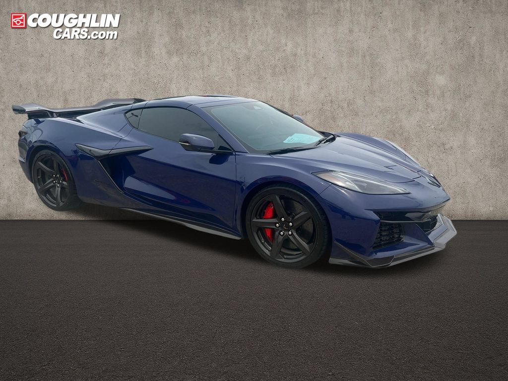 Used 2025 Chevrolet Corvette Z06 w/ Z07 Performance Package RWD image 9