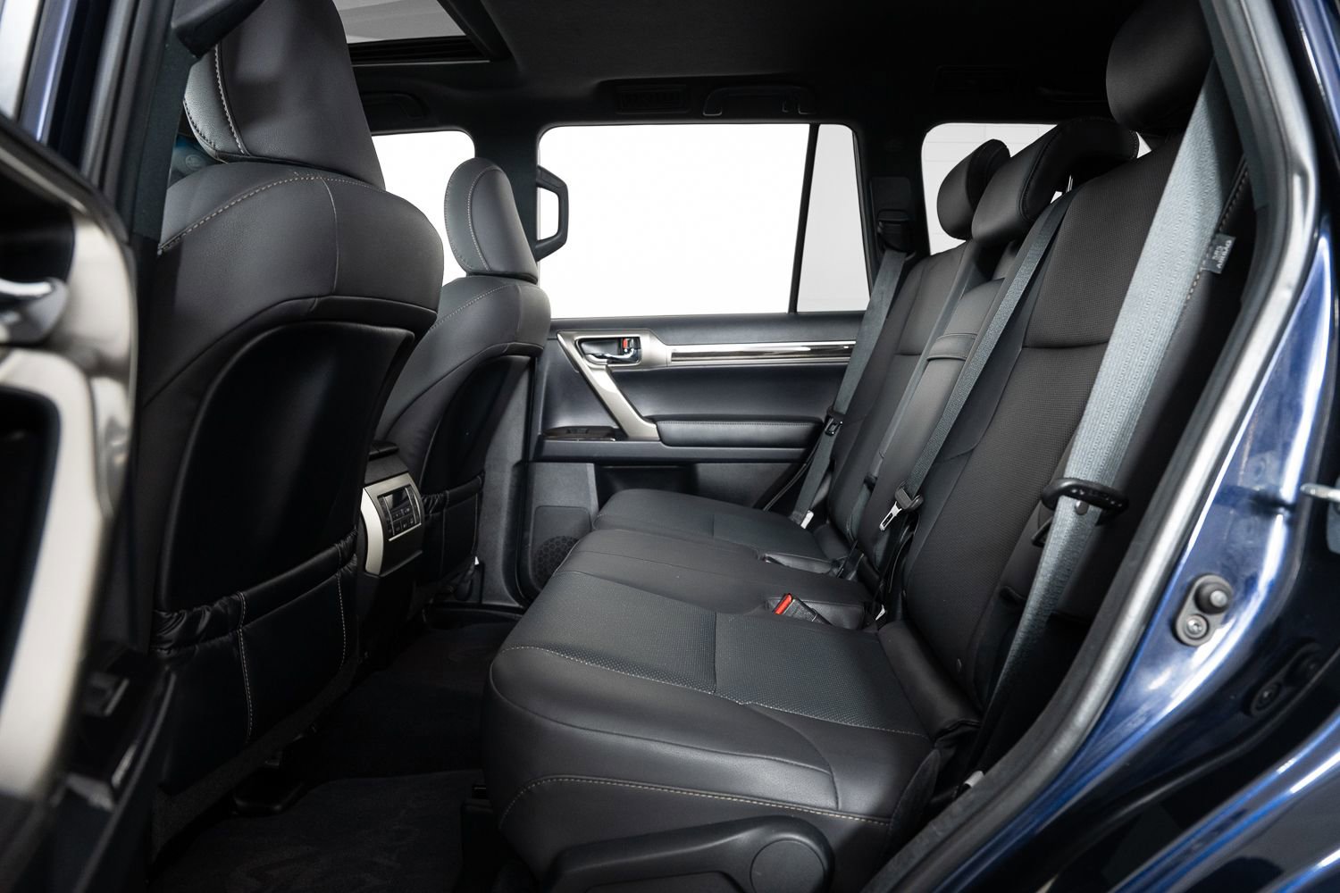 Used 2021 Lexus GX 460 Premium w/ Premium Package image 18