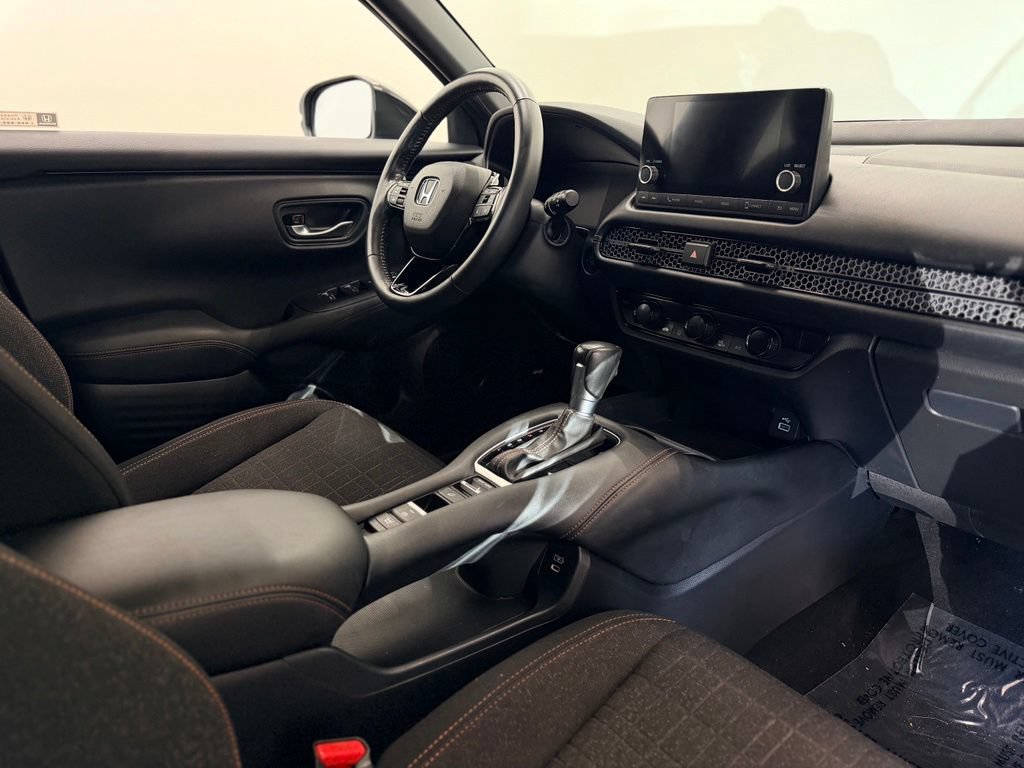 Used 2024 Honda HR-V Sport image 17
