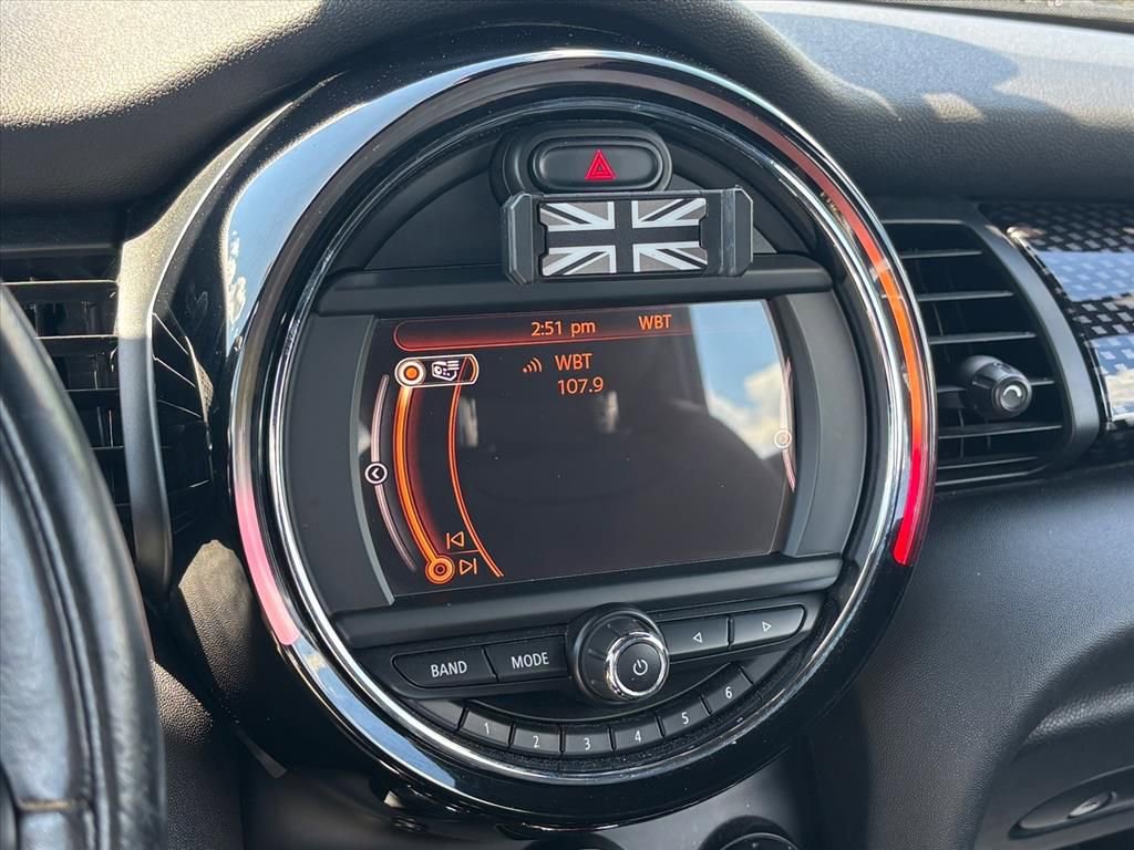 Used 2017 MINI Cooper S image 4