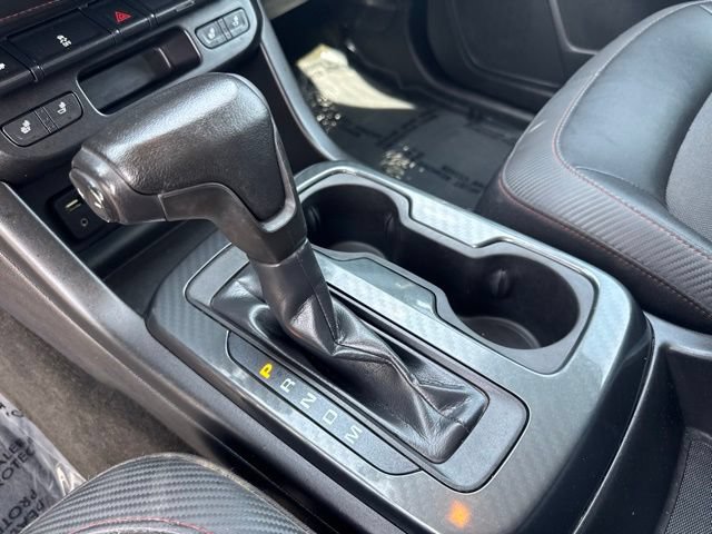 Used 2015 GMC Canyon SLE w/ All-Terrain Package RWD image 15