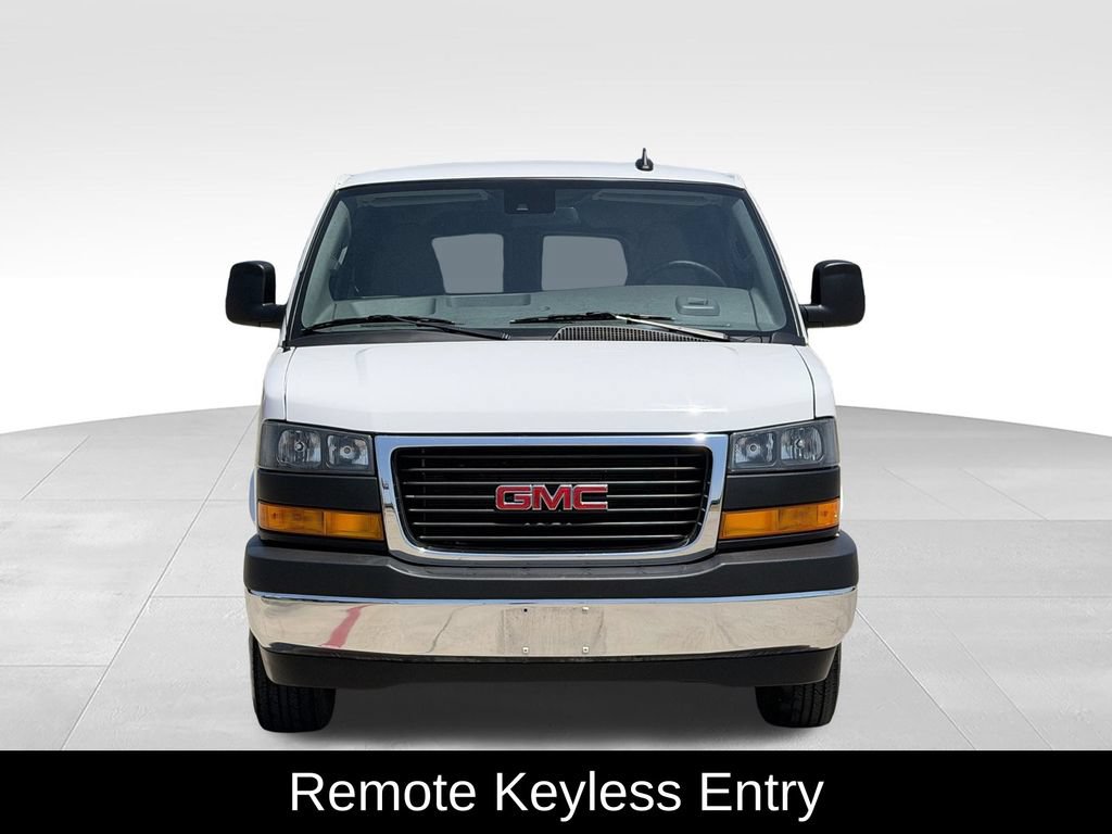 Used 2025 GMC Savana 3500 LT w/ LT Preferred Equipment Group RWD video 3