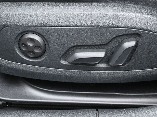 Used 2023 Audi A4 2.0T Premium w/ Convenience Package image 10