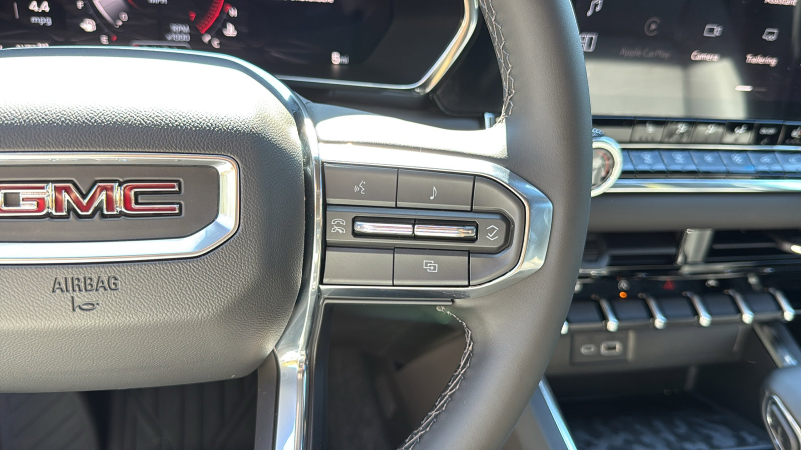 New 2026 GMC Canyon Elevation w/ Convenience Package image 12