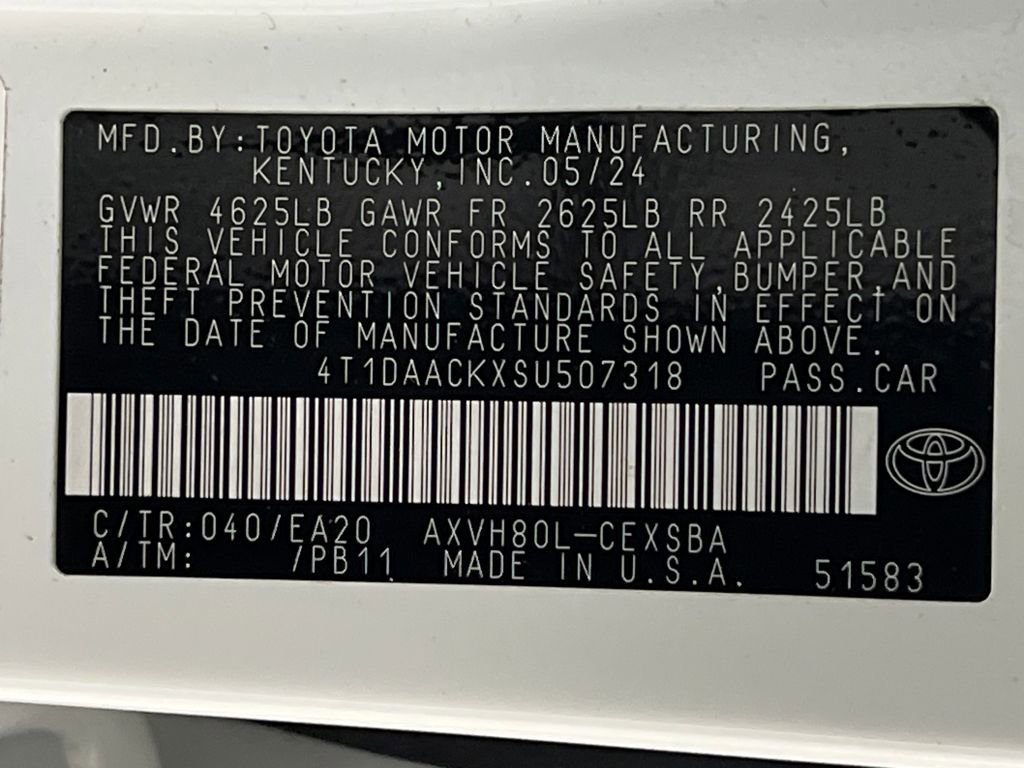 Used 2025 Toyota Camry SE image 63