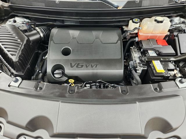 Used 2023 Chevrolet Traverse LT image 30