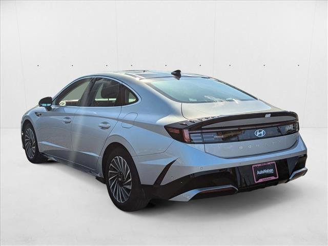 New 2025 Hyundai Sonata Limited image 8