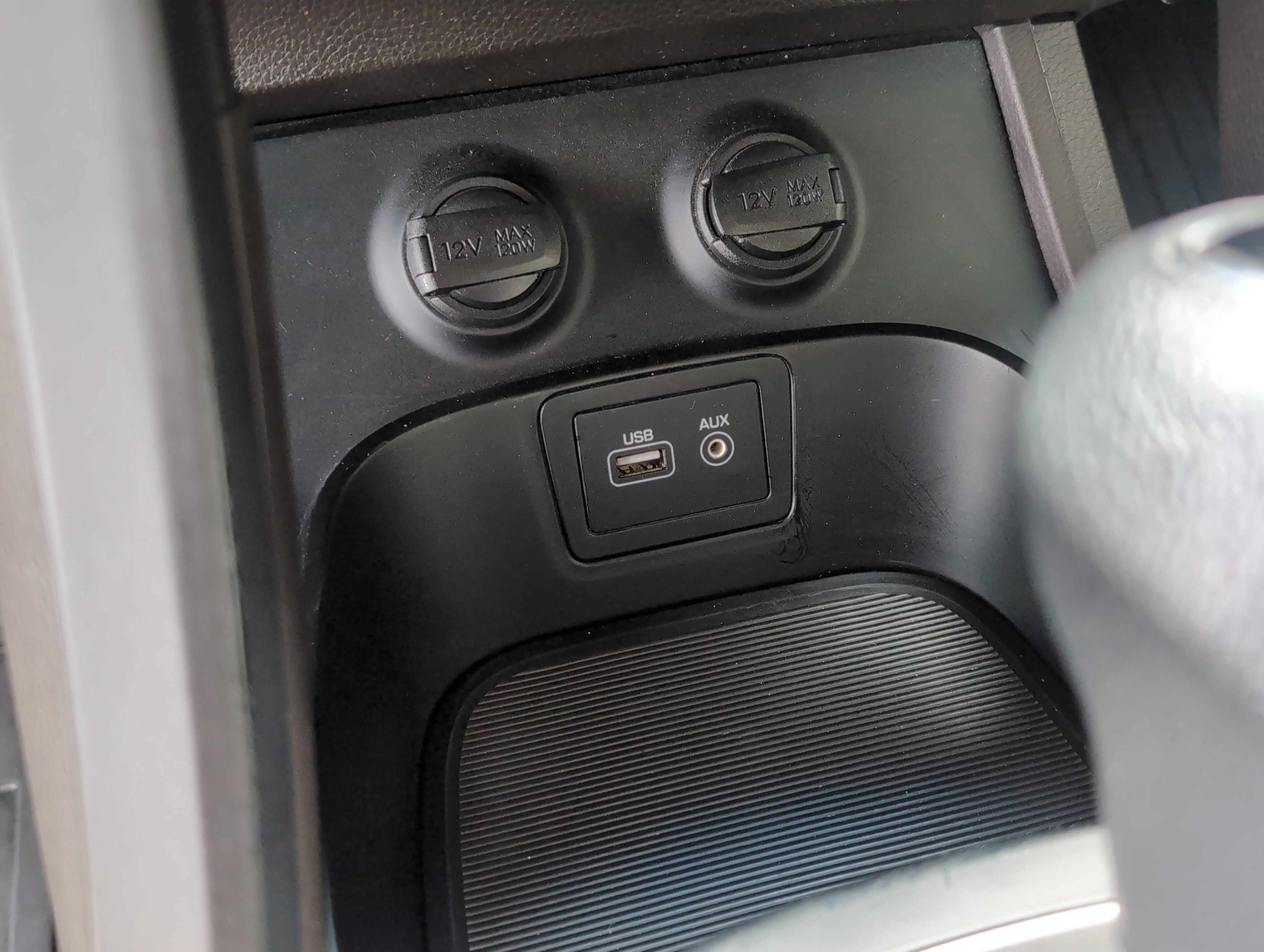 Used 2017 Hyundai Santa Fe Sport FWD image 38