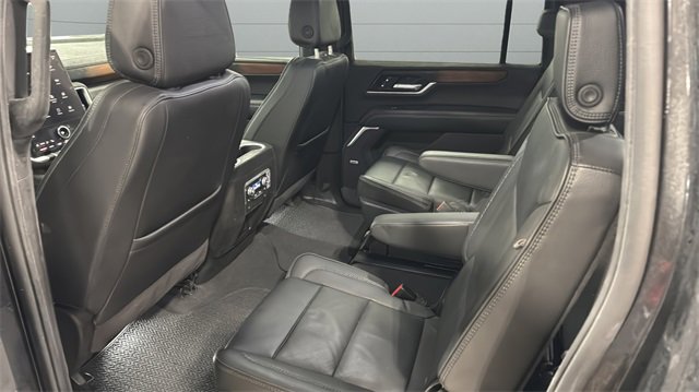 Used 2025 GMC Yukon XL Denali image 37