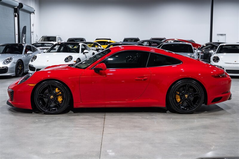 Used 2017 Porsche 911 Carrera RWD image 3