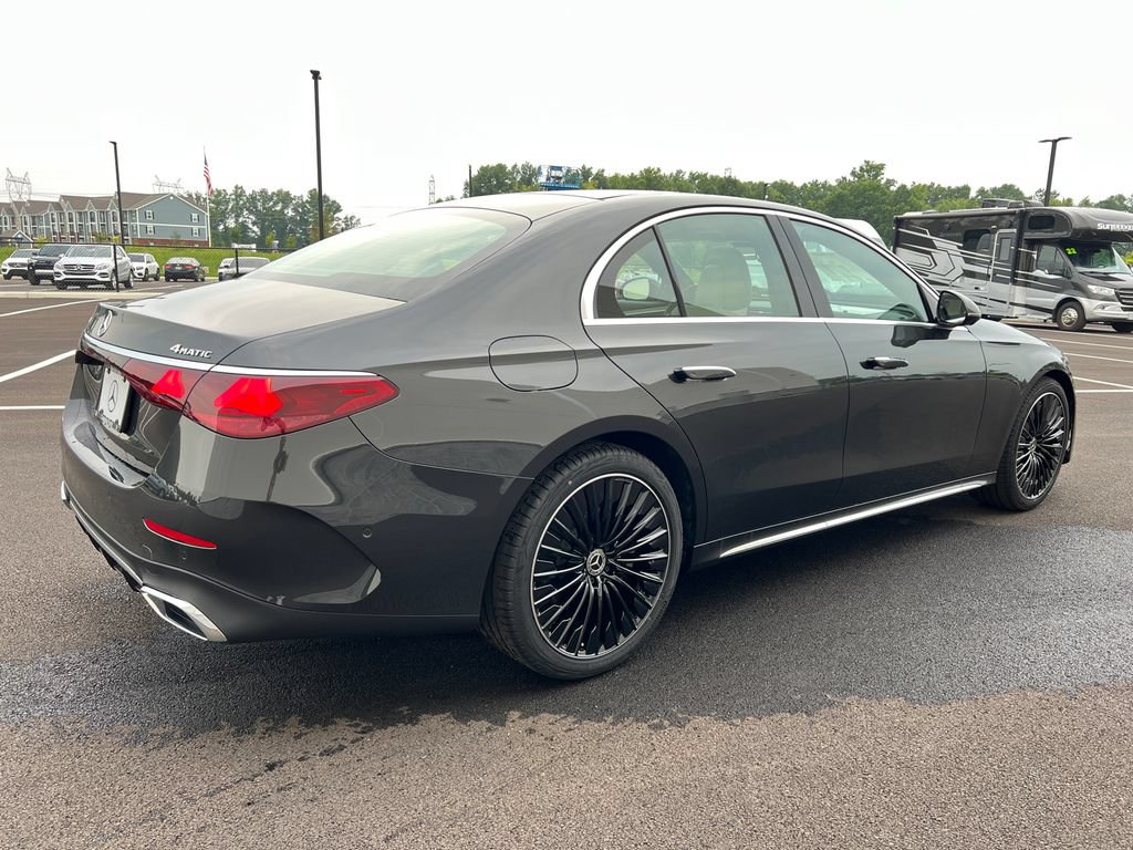 New 2026 Mercedes-Benz E 350 4MATIC Sedan image 8