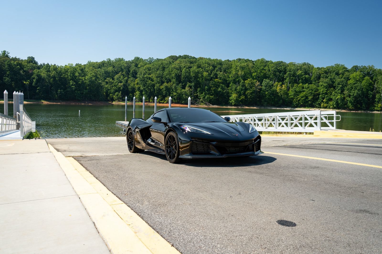 Used 2023 Chevrolet Corvette Z06 RWD image 5