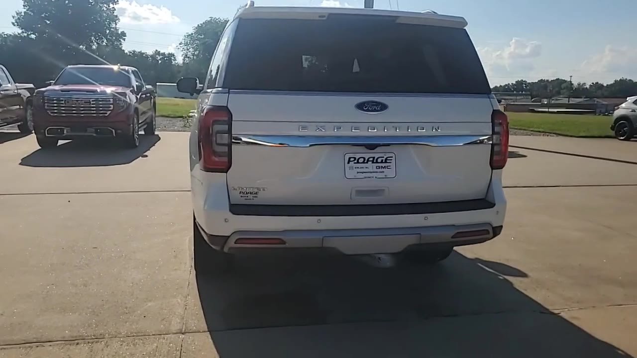 Used 2024 Ford Expedition Limited AWD/4WD image 7